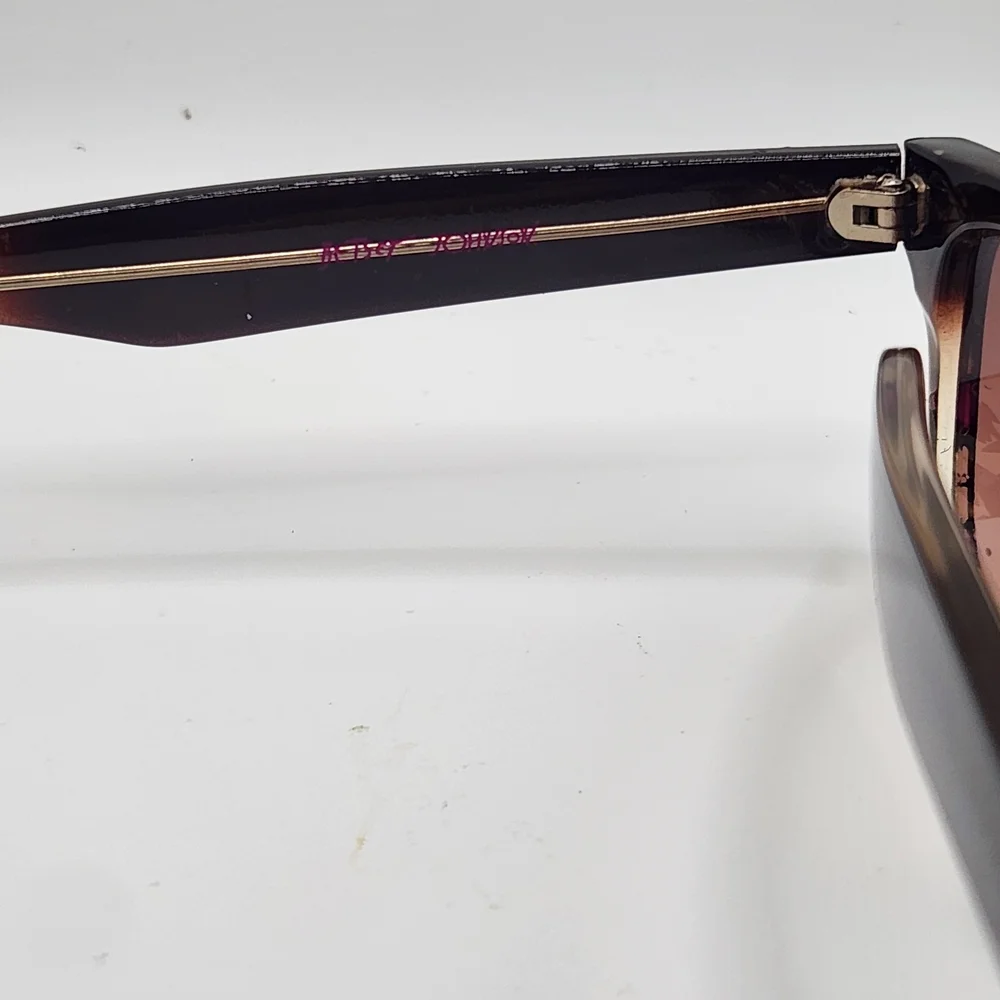 Betsey Johnson stylish women’s